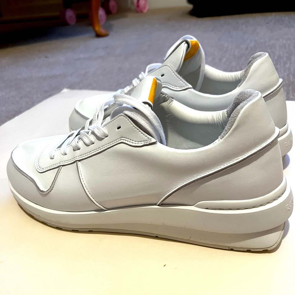 ROSCOMAR Mens White Designer Leather Sneakers Recycled Vintage Look New US 10